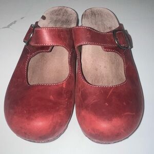 Dansko: Martina Leather Mary Jane Clogs Buckle Wedge Comfort Shoes 39 US (8.5-9)